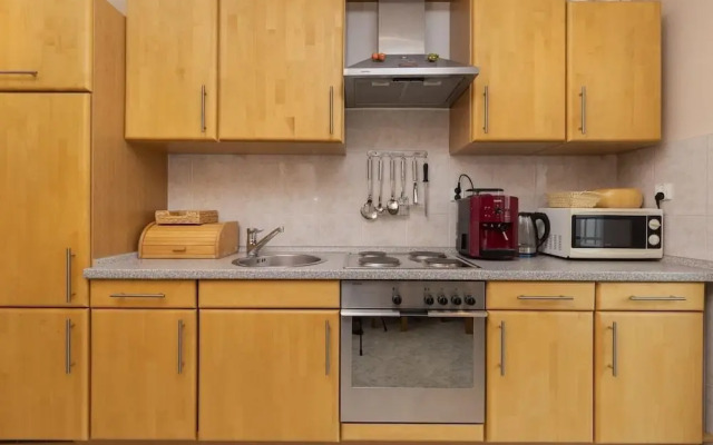El- Apartment