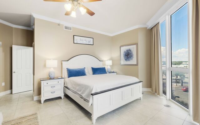 LUXURY Penthouse Style Condo 2