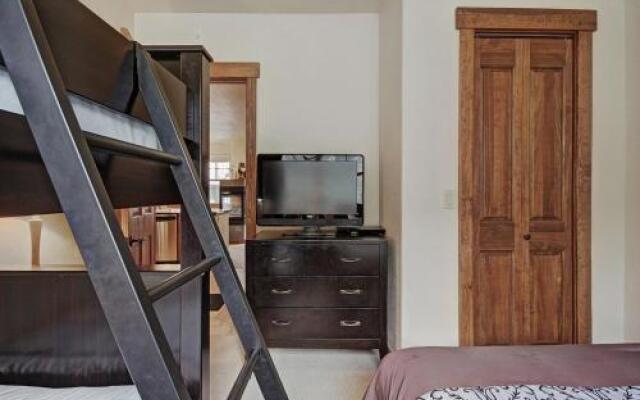 Ca1203 The Cache Condo