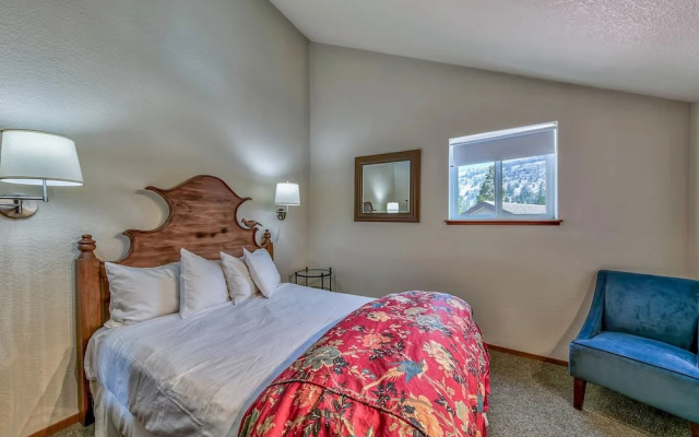 2br+ Loft Centrally Located Kirkwood Great Value 2 Bedroom Condo by RedAwning - фото 2