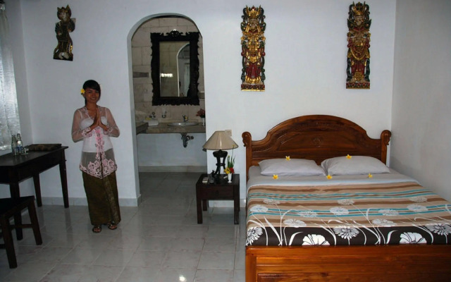 Dolphin Hotel Bali