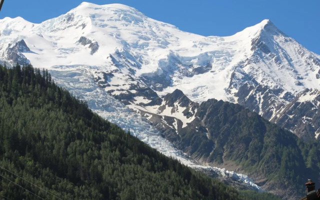 STUDIO CHAMONIX MONT-BLANC Idéalement situé
