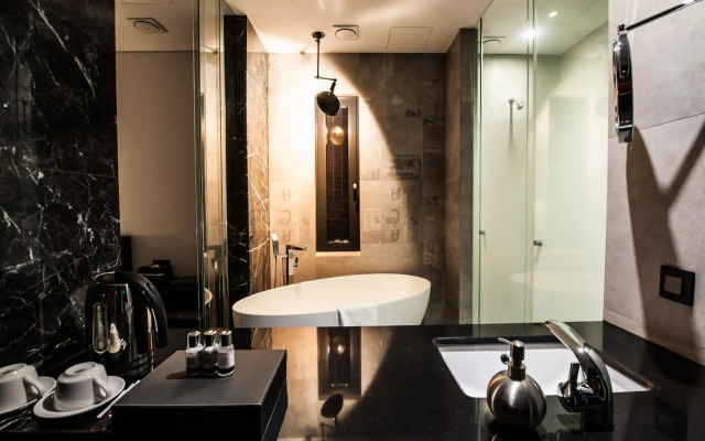 SR Hotel Sadang