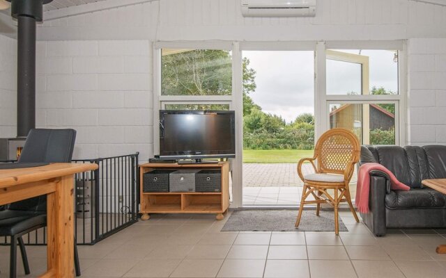 6 Person Holiday Home in Vemb