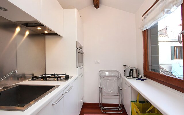 City Apartments - Crystal