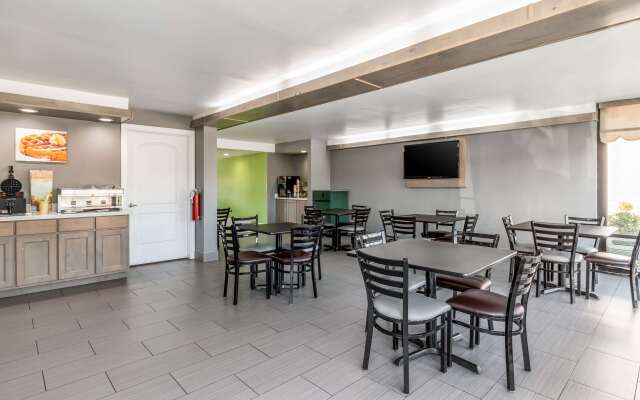 Quality Inn Franklin - Cool Springs Area