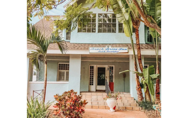 Beach Drive Inn Bed & Breakfast