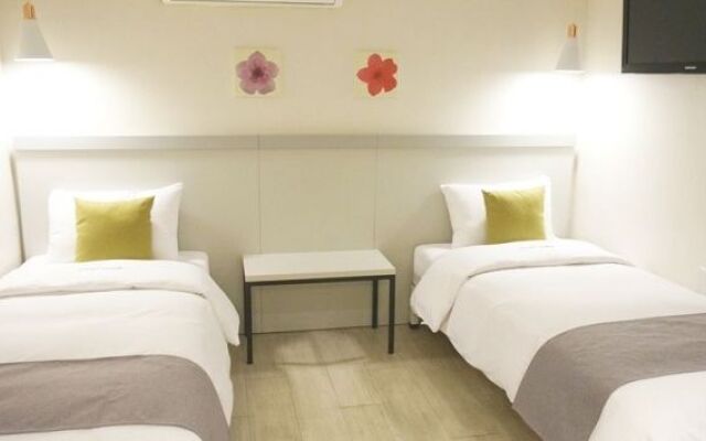 First Stay Hotel Eagle Owl