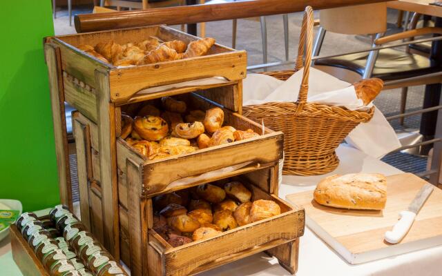 Holiday Inn Rochester Chatham by IHG