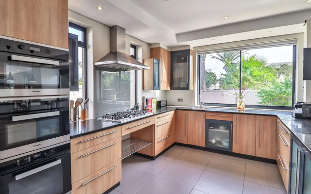 Bayhill Terrace 17 by CTHA