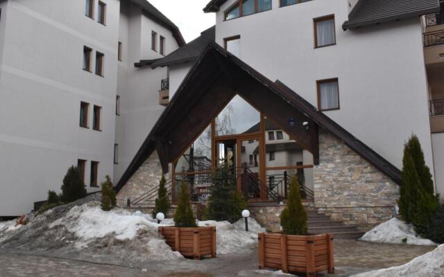 S 68, Milmari Resort