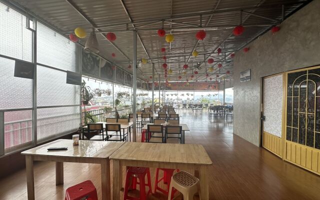 OYO 1228 Gia Hoang Homestay