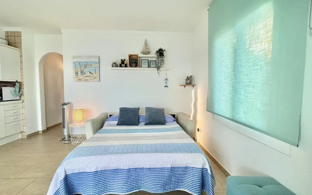 Pretty Apartment With Balcony