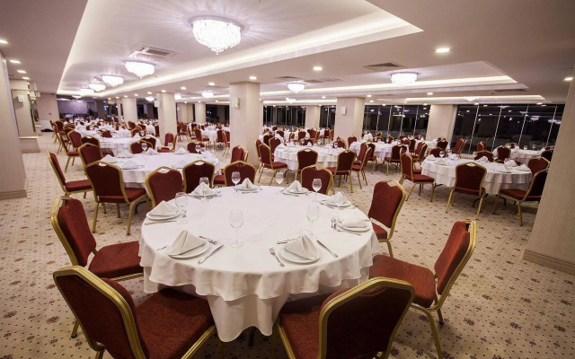 Hotel Golden Way Giyimkent