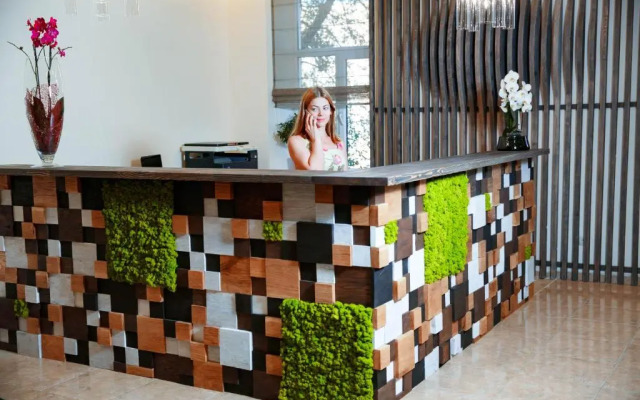 Coin Apartments & Hostel