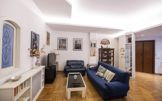 Trastevere 2 BR Cozy Apartment