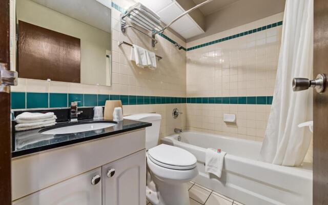 Airport Travellers Inn