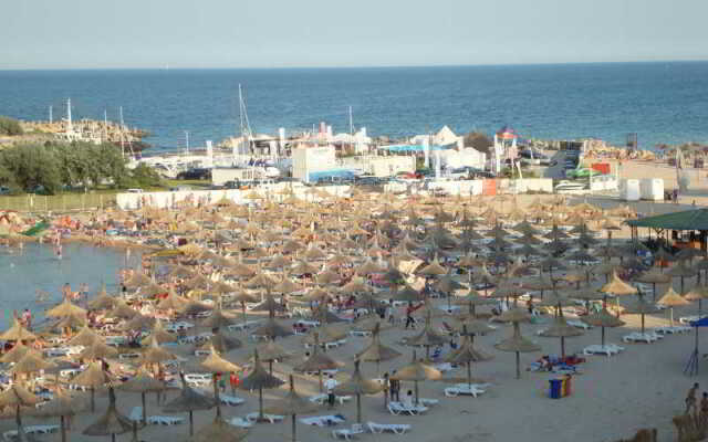 Hotel Diana
