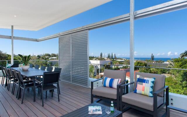 Bluey's Beach House - 5 Bedroom