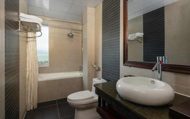 Brody Beach Hotel
