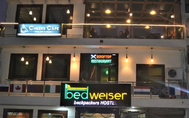 Bedweiser Backpackers Hostel