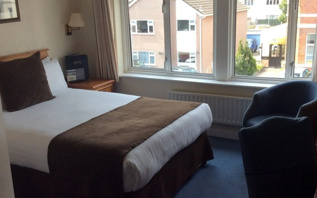 The Riviera Hotel & Holiday Apartments