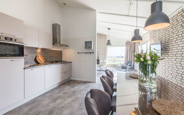 Striking Holiday Home in Kamperland With Sun Loungers
