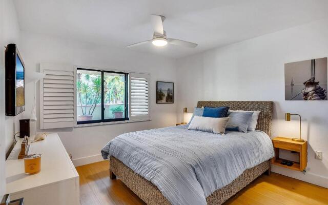 Land's End 11-203 Beach Front - Premier