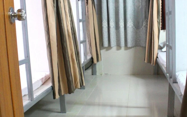 Aloha Saigon - Hostel - Adults Only