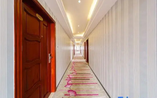 Haohai Qingyun Hotel (Zhanjiang Chikan Old Street)