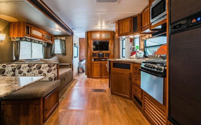 Caravan Bay Camping - Caravan Park