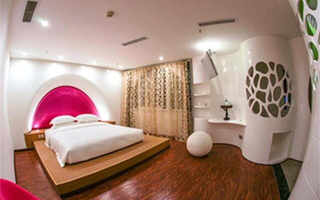 DREAM COLOR Theme Hotel