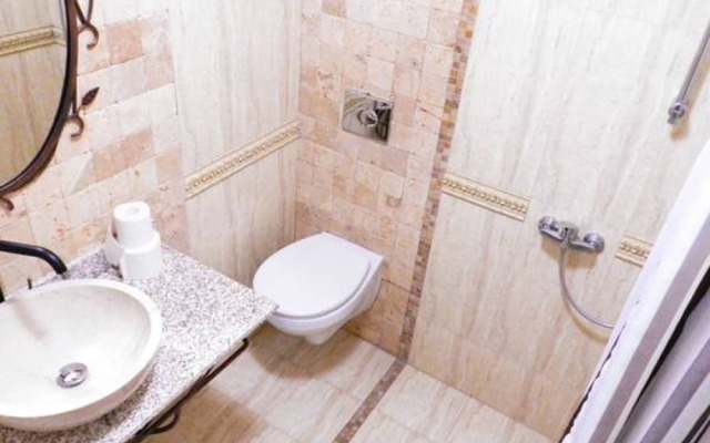 Lyric Luxury Apartment