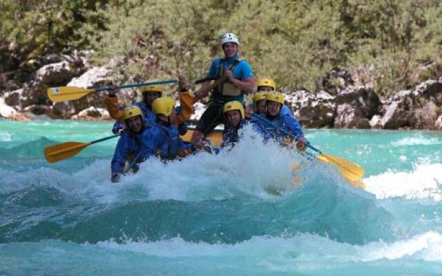 Top Rafting rooms & camping