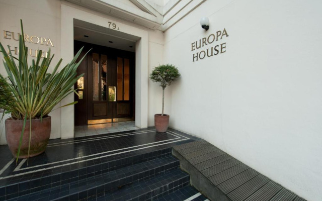 Europa House Apartments