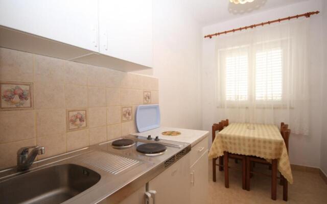 Apartments & rooms Nikola1 - parking