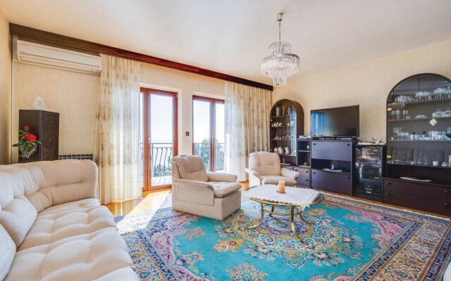 Nice Home in Lovran With Wifi and 2 Bedrooms