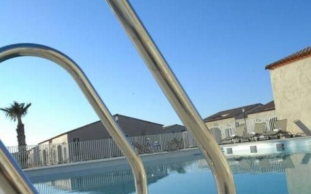 Les Jasses De Camargue