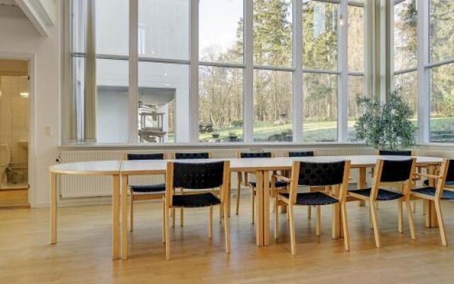 Three-Bedroom Holiday home in Allinge 3