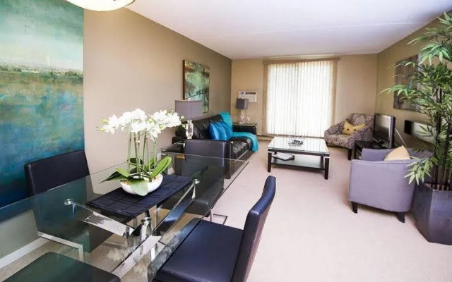 Executive Suites by Roseman