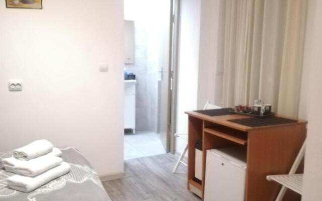 Studio Piata Amzei 1 (8 E)