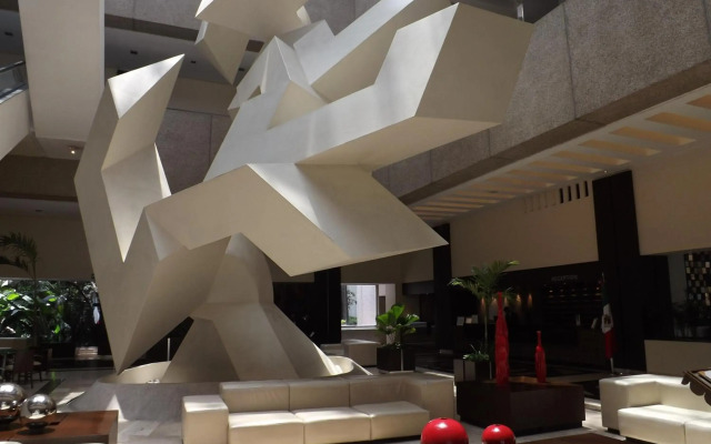Royal Pedregal Hotel
