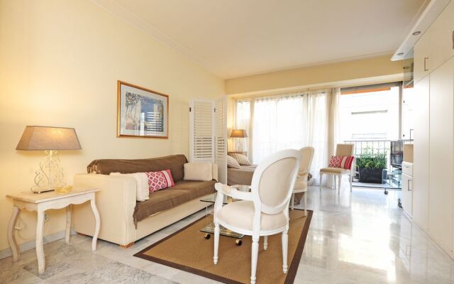 Studio Splendid Five Stars Holiday House