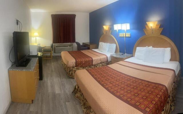 Express Inn & Suites Junction City