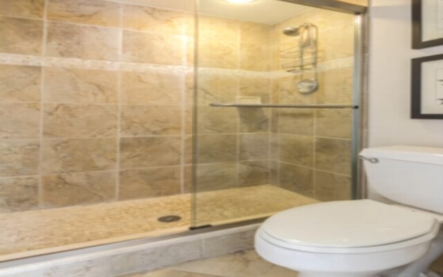 Seagate C 1004 - 2 Br Condo