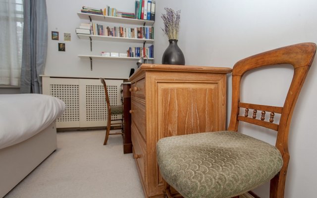 Gorgeous Central One Bed in Earls Court