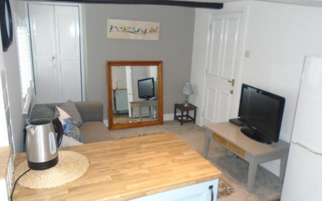 Kenilworth Cosy Castle View Apartment