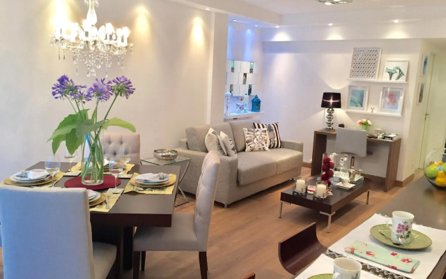 Luxury Apartment Tagle