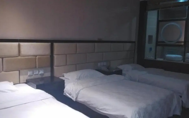 Xingrui Chain Hotel（Xuchang Liancheng Avenue）