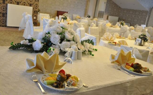 Saren Otel